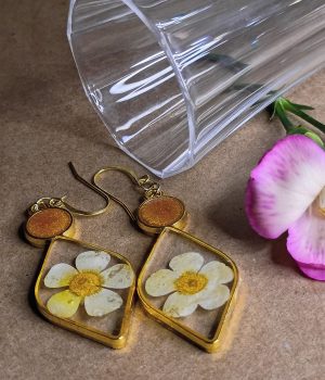 Clear Resin Earrings with gold resin and Flower